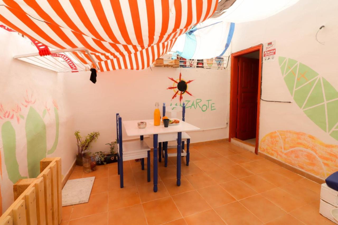 Beach House Lanzarote อาร์เรซิเฟ ภายนอก รูปภาพ